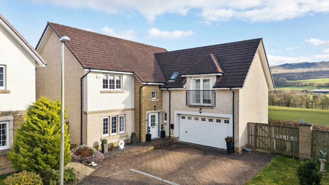 WEST HOMES - 17 Balglass Drive, Balfron, Glasgow, G63 0UA