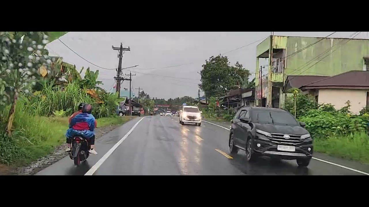The road from Sibolangi to Brastagi in Sumatra, Indonesia