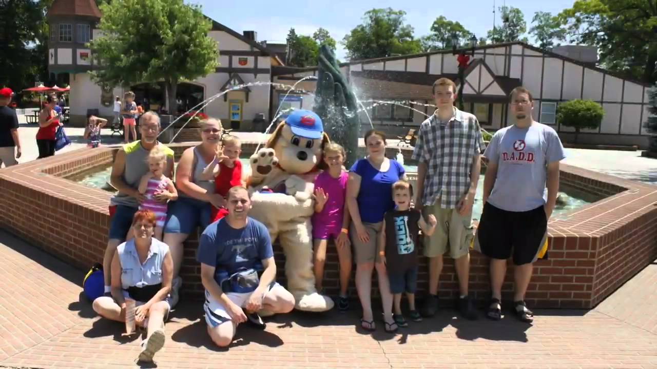 2013 Family Holiday World Vacation