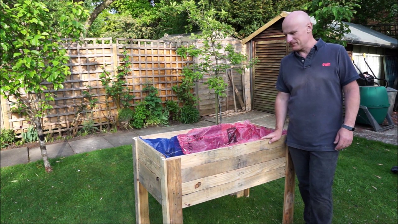 Making A Raised Bed Planter (out of old pallets)