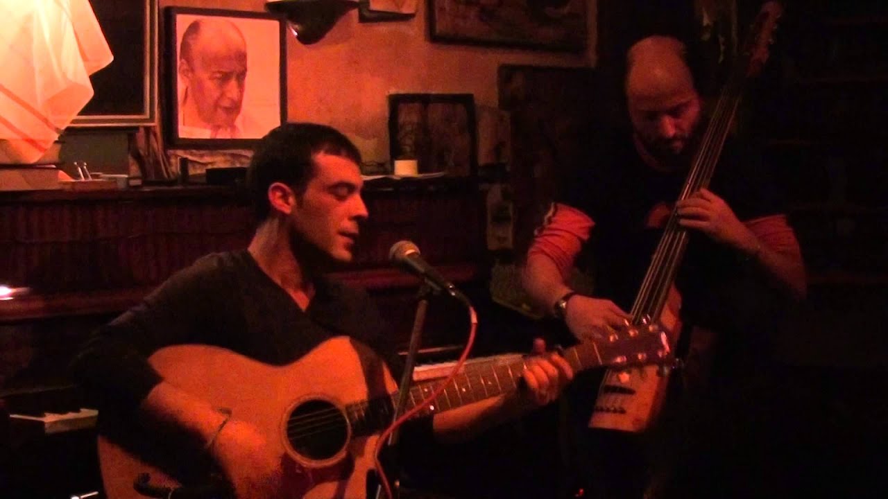 Απόστολος Ρίζος - Μέλισσες (live Μπουάτ Απανεμιά)