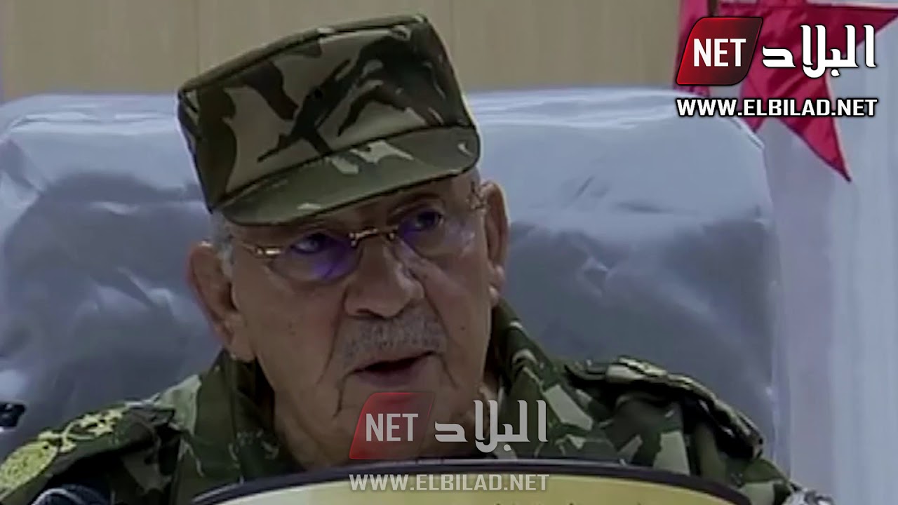 الراحل أحمد قايد صالح: 