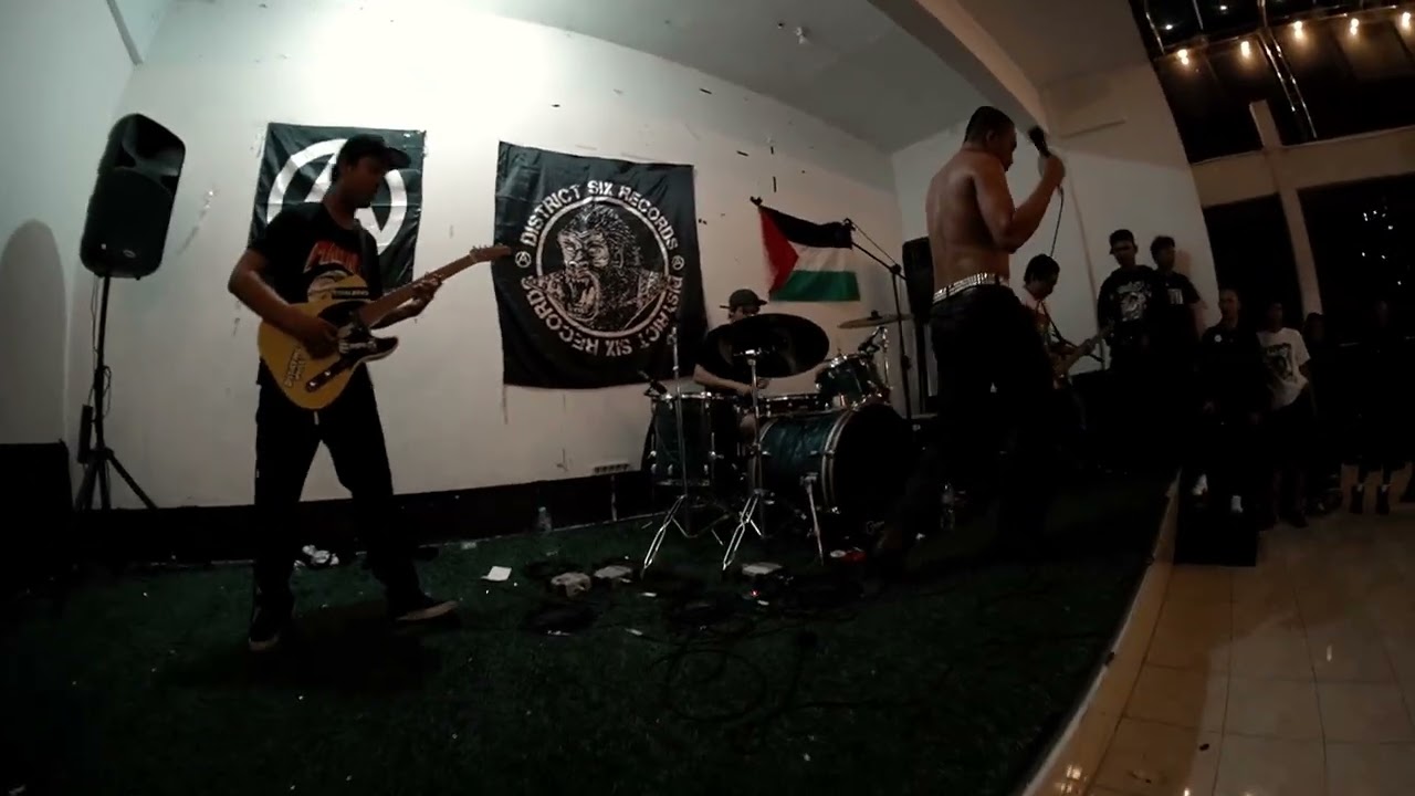 DISTRUBING NOISE [LIVE AT DISTRICT OF CHAOS #7]