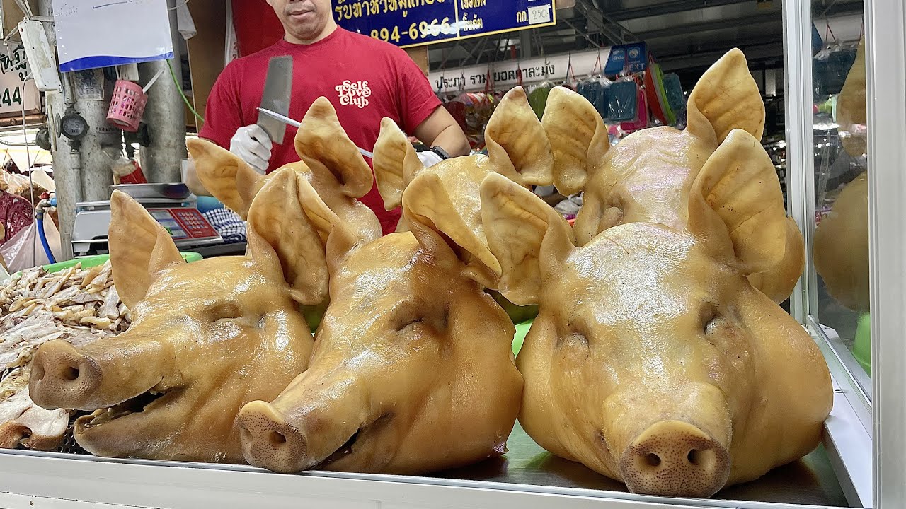 Amazing pig head cutting skills/ Stewed pig ear soup - Thai Street Food