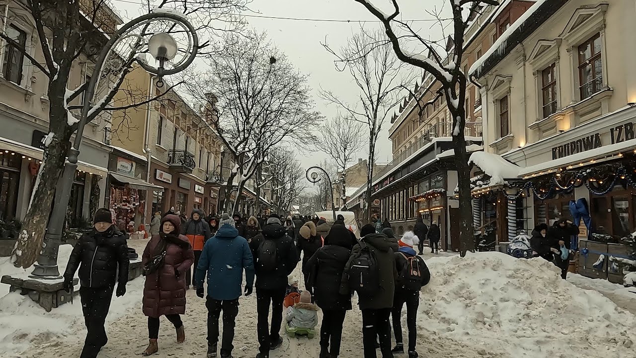 Zakopane Zakopane 2026 - Krupówki w oczekiwaniu na skoki narciarskie w Zakopanem