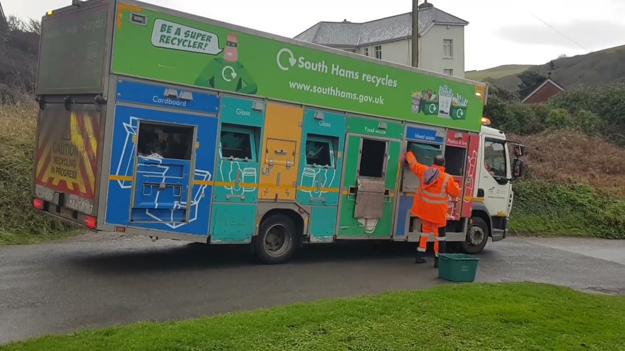 2020 Kerbsort Bin Lorry Collecting Recycling In South Hams!