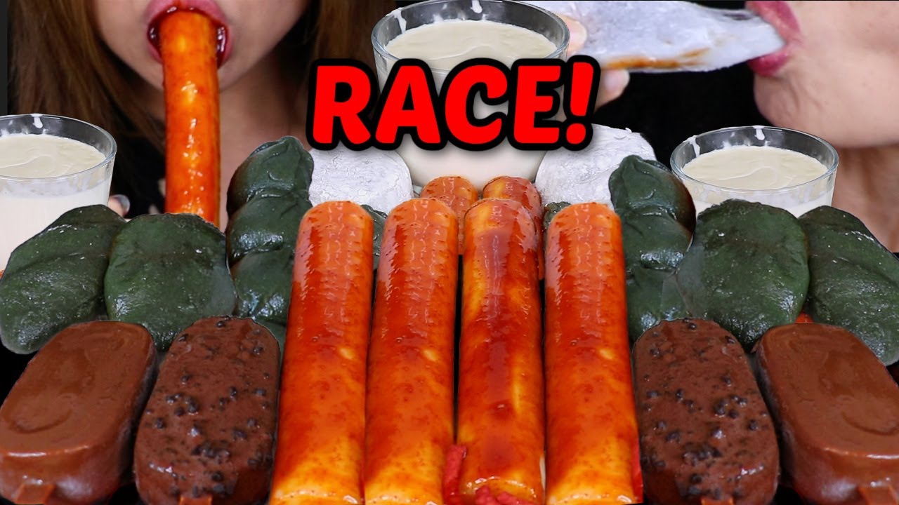 ASMR RACE! GIANT SPICY RICE CAKES, BIG MOCHI, CHOCOLATE ICE CREAM BARS, KOREAN RICE CAKES 먹방