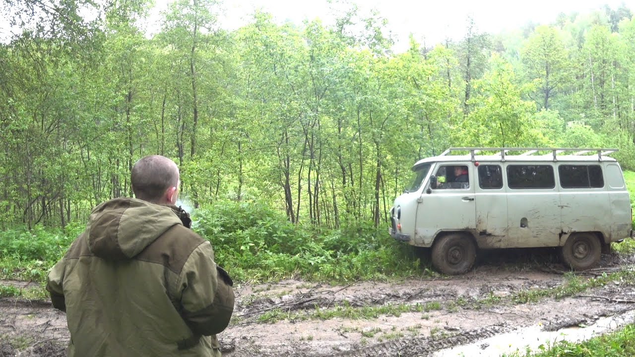 Поездка в Подмалинки, чуть не перевернулись на буханке с обрыва