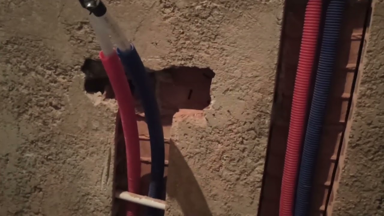بلمبي المحترفين #تركيب انابيب المياه في الحائط
