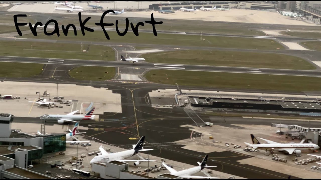 Landing with parallel runway operation in Frankfurt. With a 747-8 cameo!