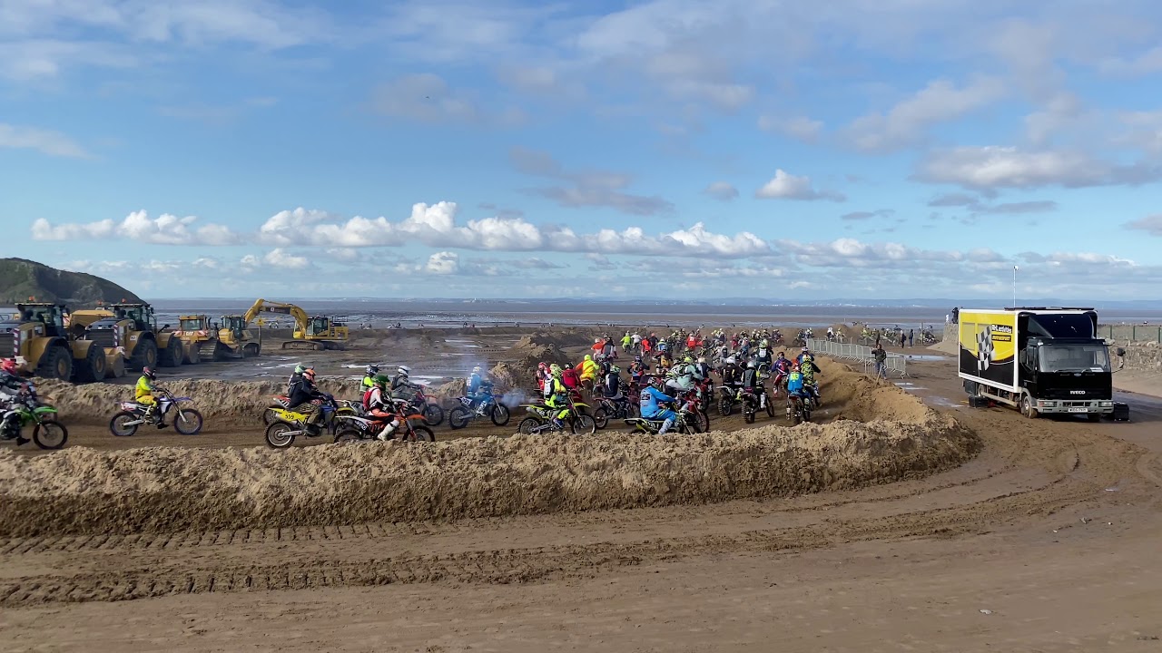 Weston Super Mare Beach race 2019 first corner 4K