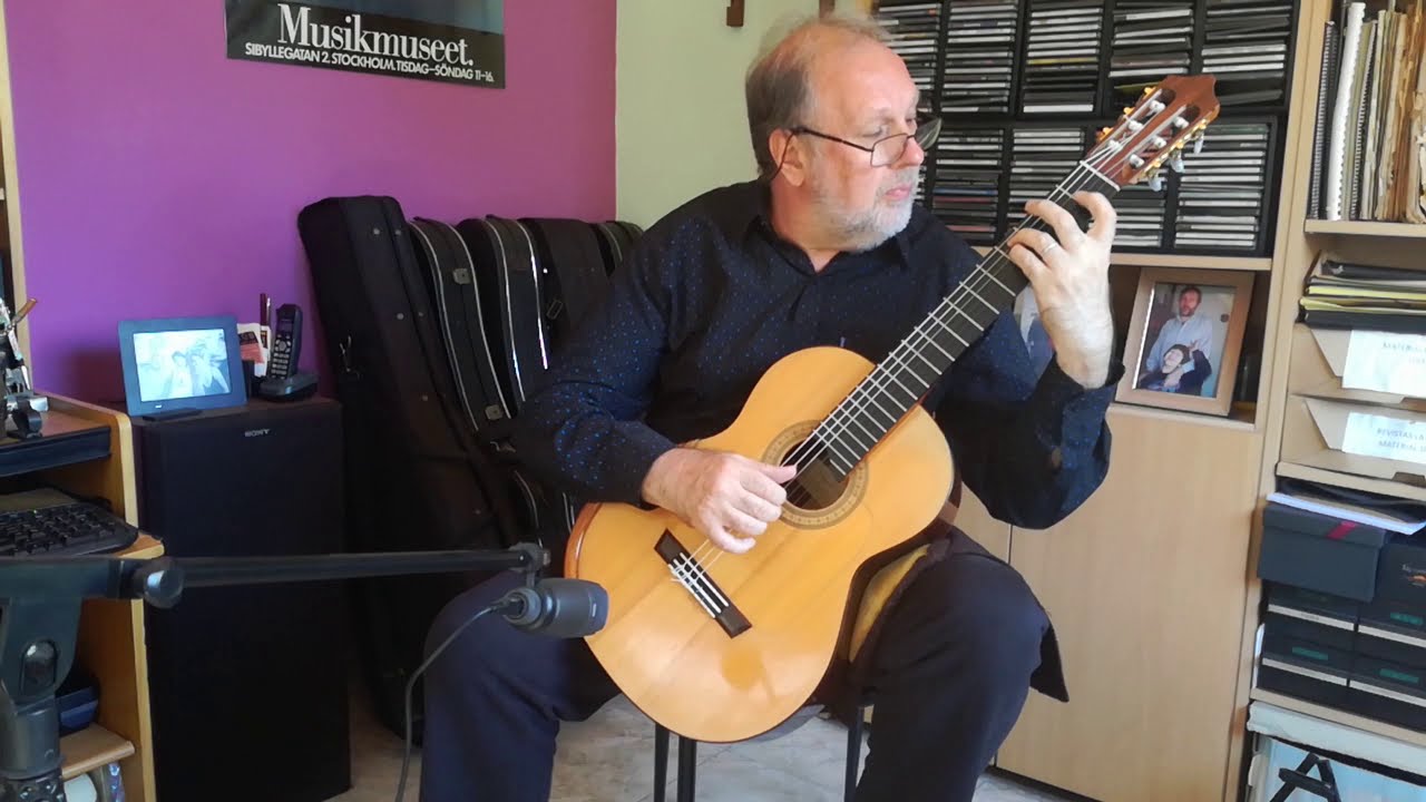 ENRIQUE BOCACCIO Guitarra - Alfonsina y el mar: Ariel Ramírez.