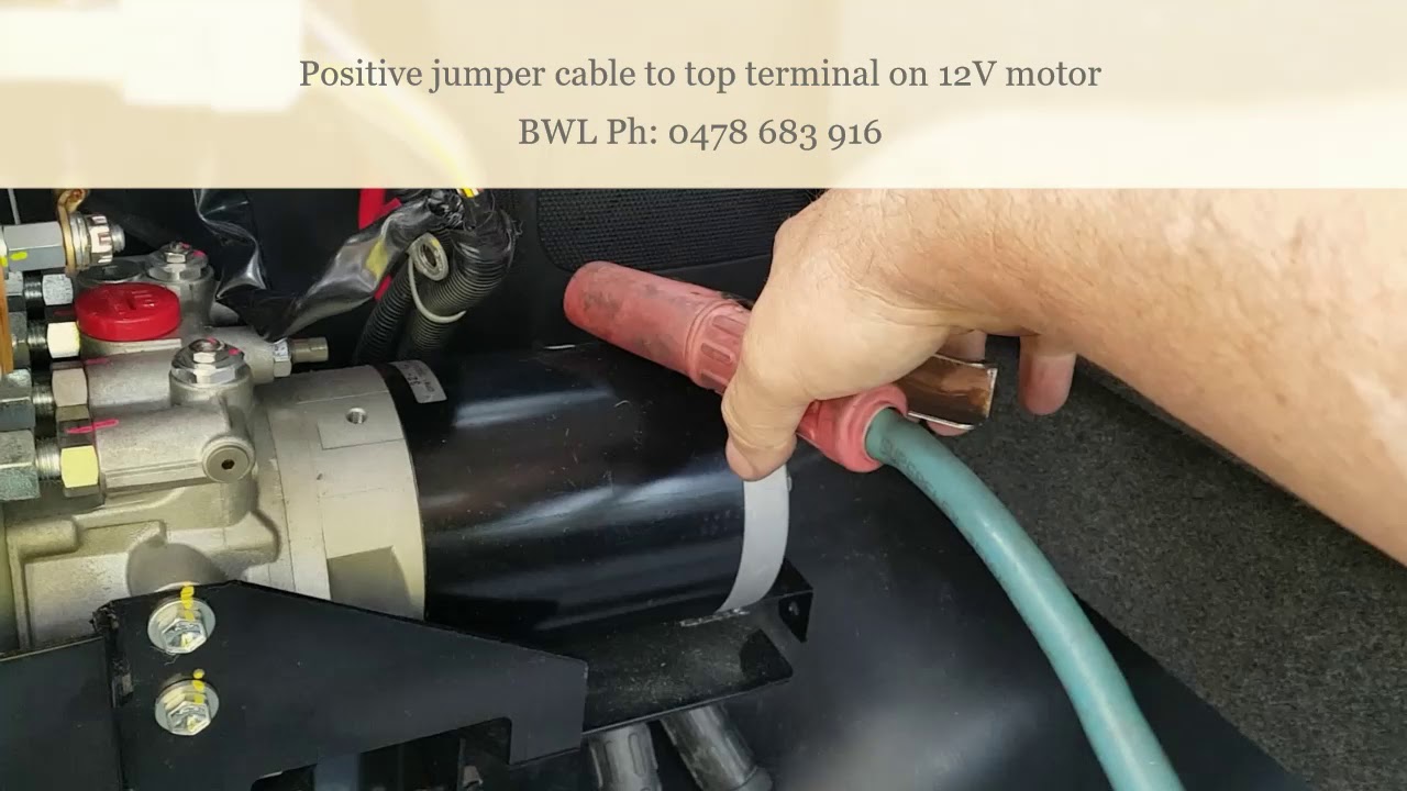 Toyota Hiace Welcab Lifter Jumper Cable Operation