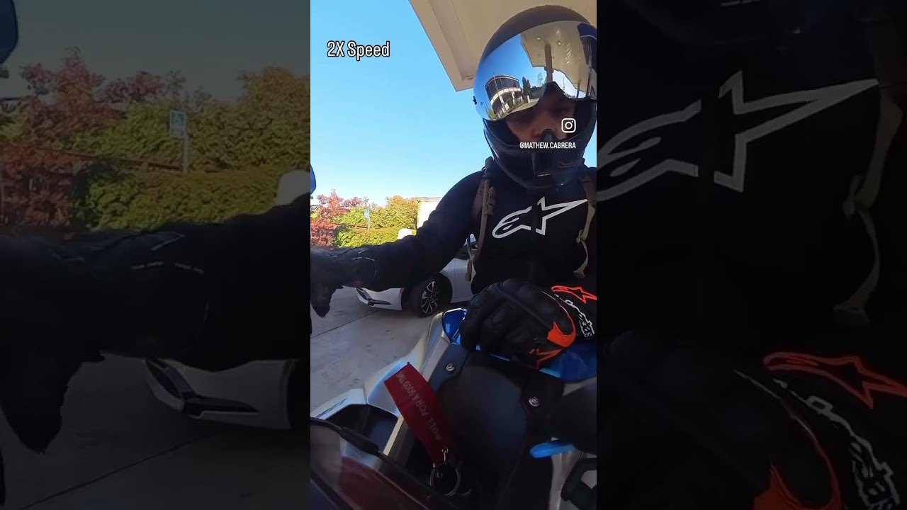 Karen angry at Biker#moto #karen #roadrage #motorcycle #biker #bikelife #motorbike #rage #angrykaren