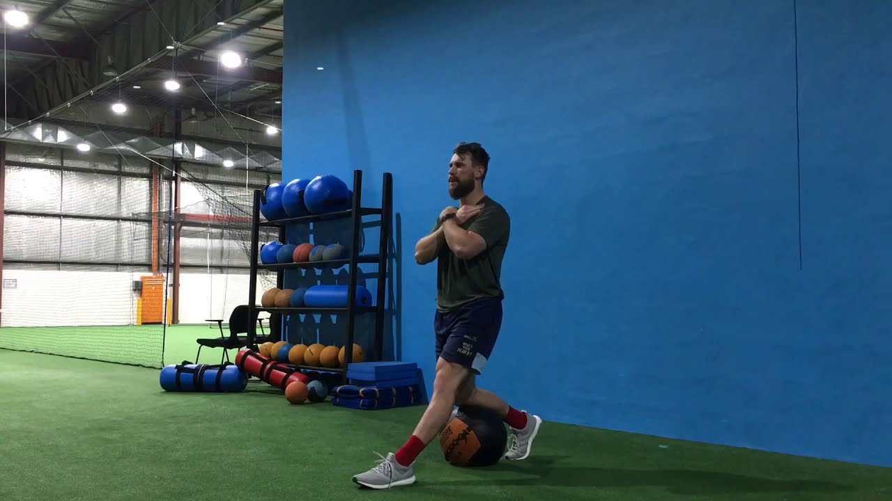 Fast bowlers special strength: Front foot contact (FFC) iso holds and catches