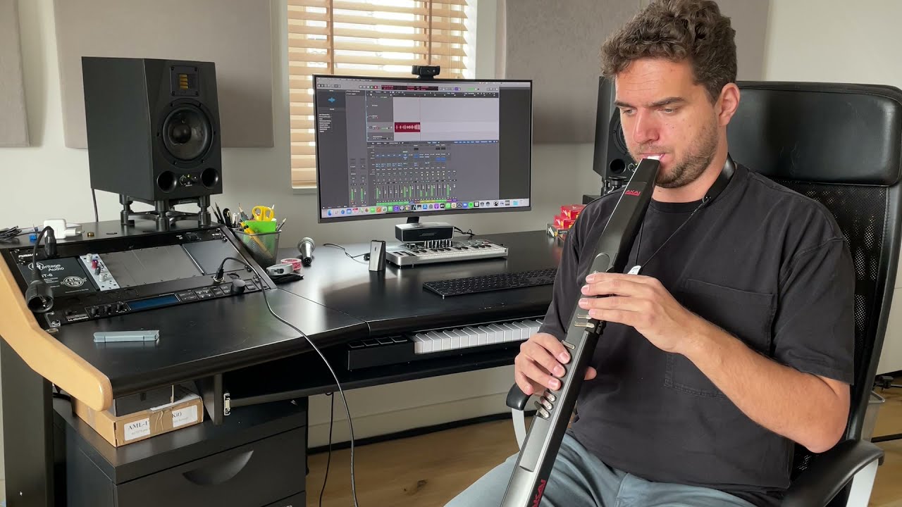 Akai EWI 5000 with Michael Brecker sounds