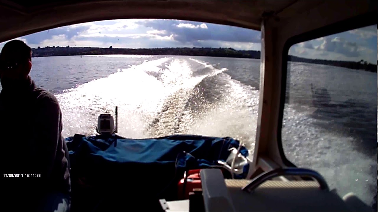 Hardy Navigator 18               Crossing the Tamar