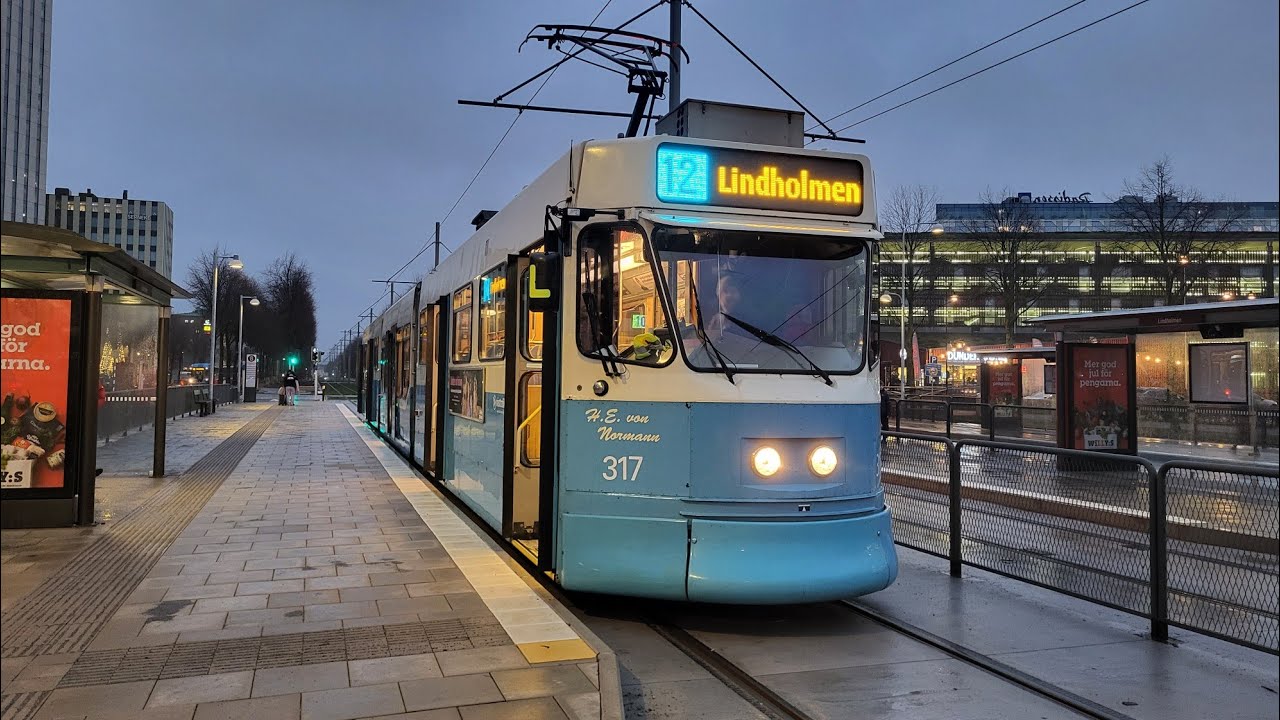 Göteborgs spårväg - Linje 12 Göteborgs centralstation-Lindholmen med M31 vagn 317