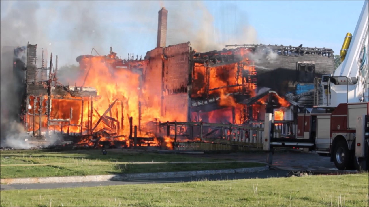 Fire on Froude Ave; Monday, June 26, 2017