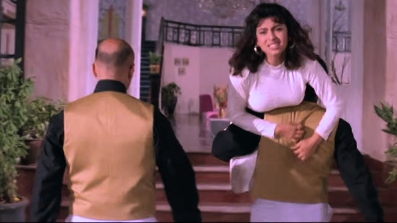 Climax - Koi Takleed Nahi Hogi Bohot Maza Ayega - Juhi Chawla - Eena Meena Deeka Movie Scene Rishi