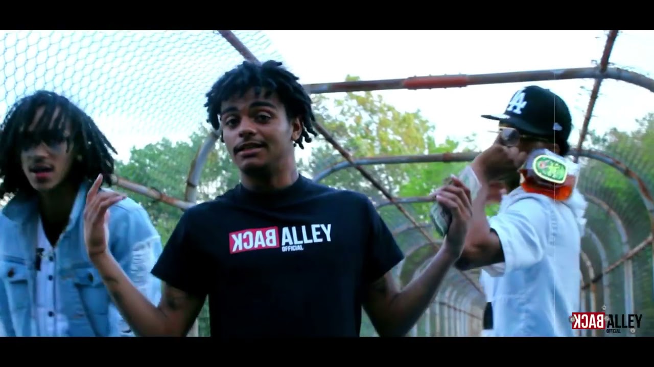 Roll (Feat.Yung Rizzy) (Official Music Video)