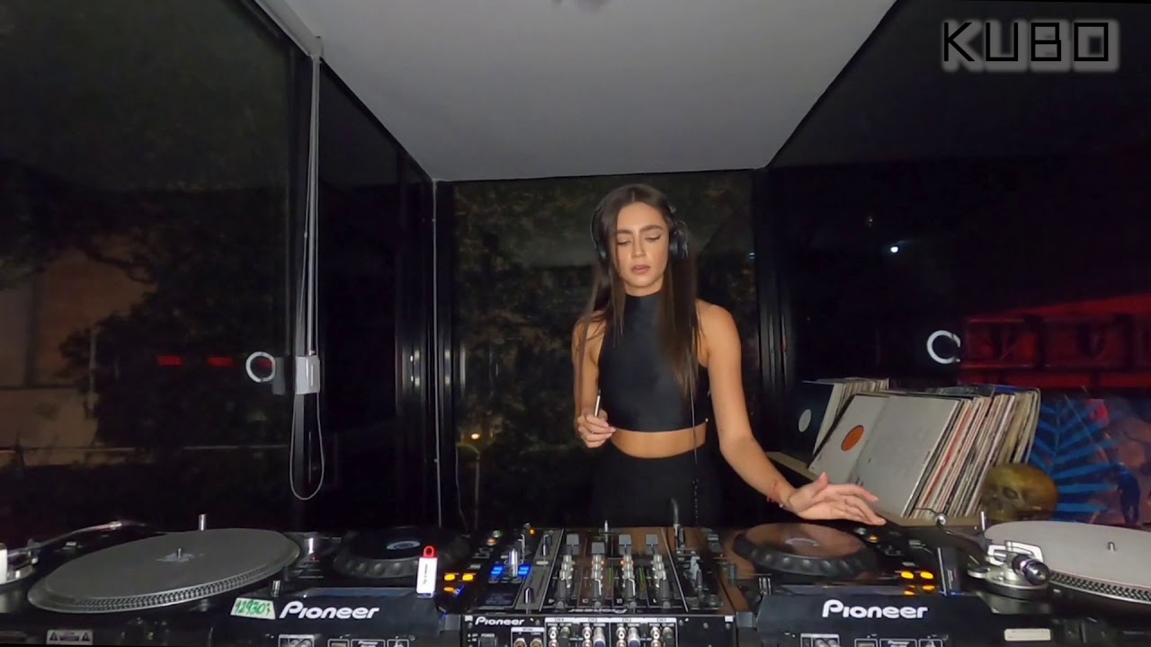 Isabella Roldán Dj set @KUBOSTREAM