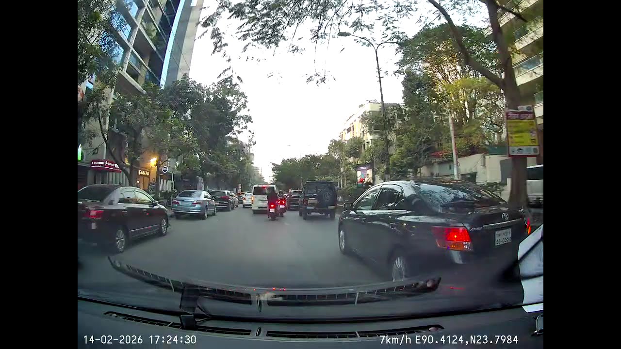 Dhaka Holiday Traffic Update | Surprisingly Clear Roads