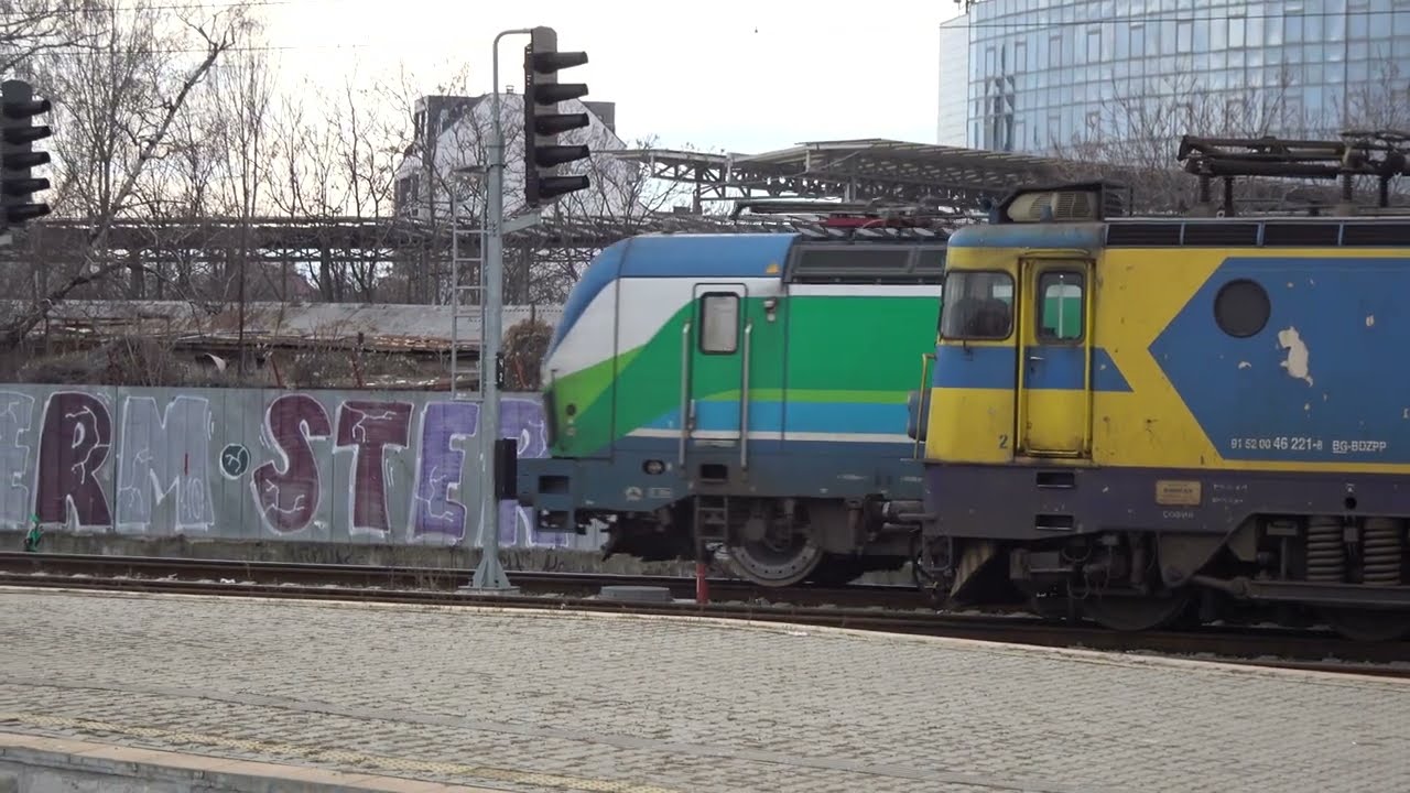 БВ 1613 (София - Свиленград) тръгва от начална гара