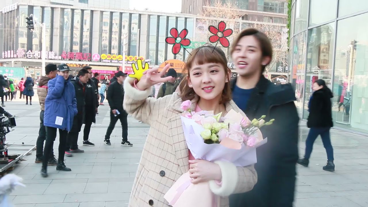 【爱上萌面大人】花絮：萌面剧组杀青回家快乐过年，在开心与不舍中互相道别 | Fall in Love With Him - Behind the Scenes