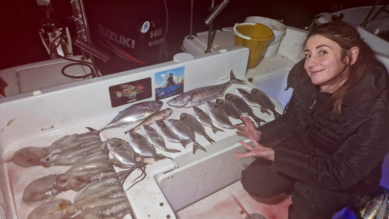 Škola ribolova by Iva LoJo