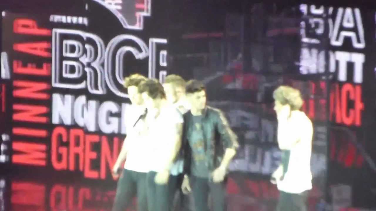 One Direction - What makes you beautiful-Live- Take me home tour- TMH- 22/03/13- LG Arena