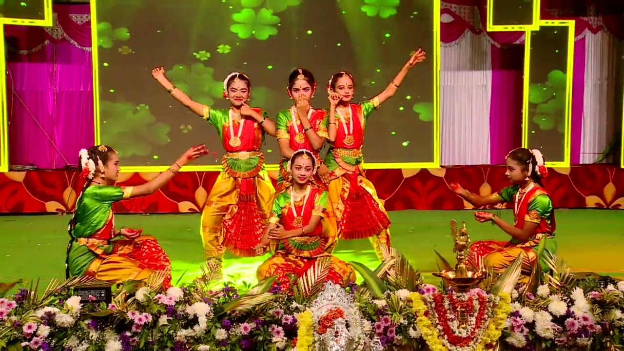 Welcome dance in chinnara sambrama @ SMS Public School. KB Mutt 