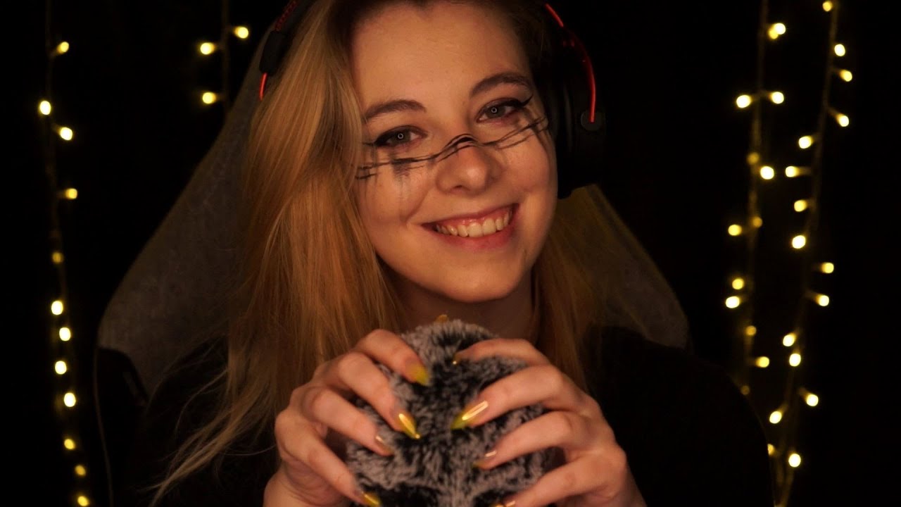 ASMR Head/Scalp-Massage - no talking, blue yeti