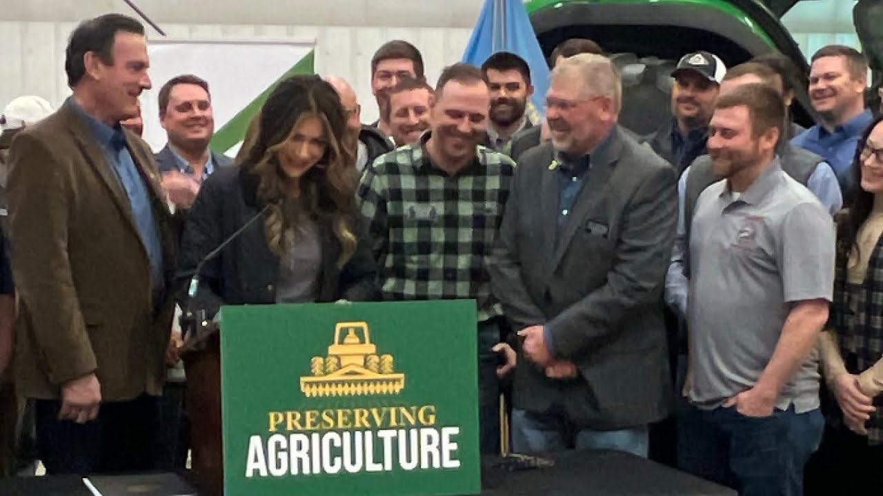 Sparring with legislative leadership, Noem threatens vetoes