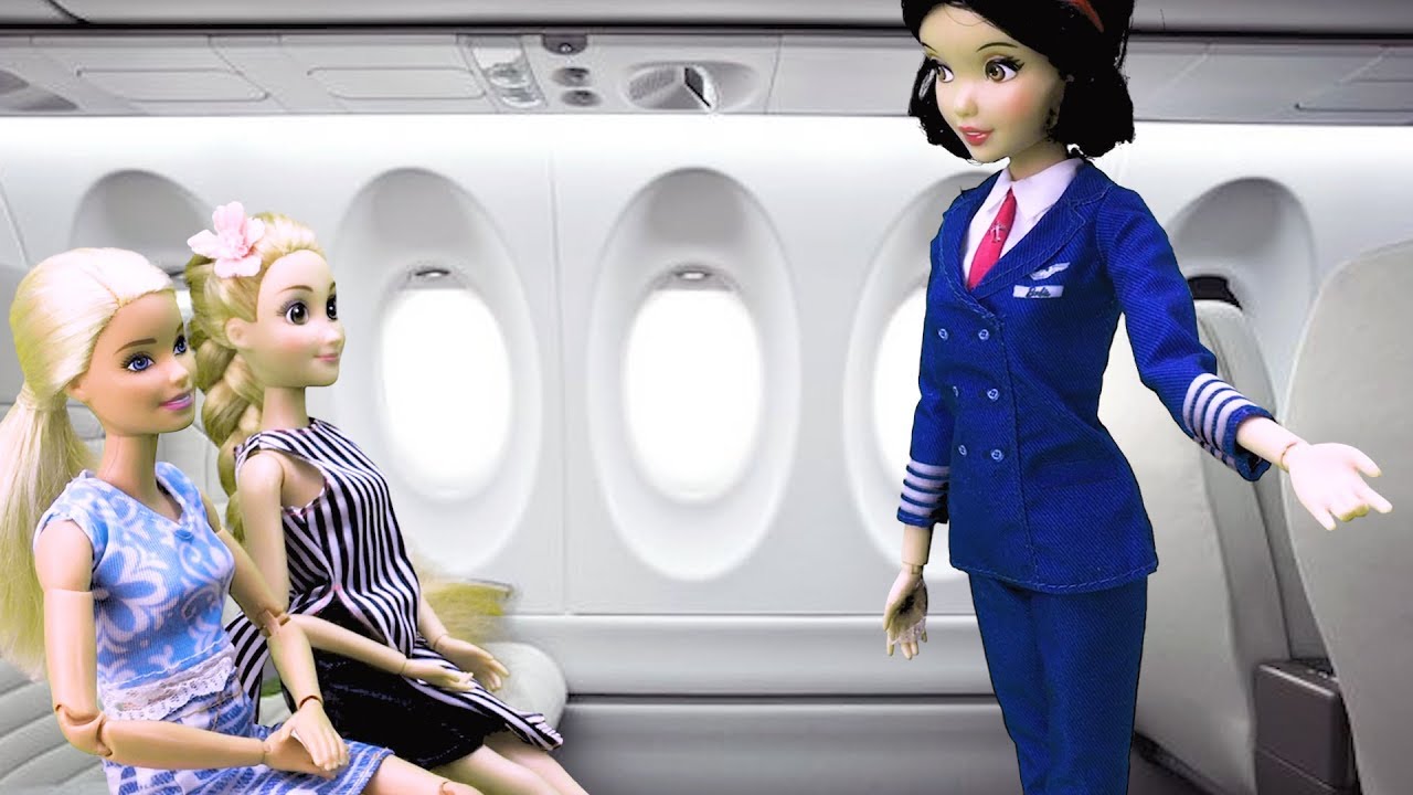 Barbie Doll and Friends Airplane Travel Routine - Vacation Morning Routine