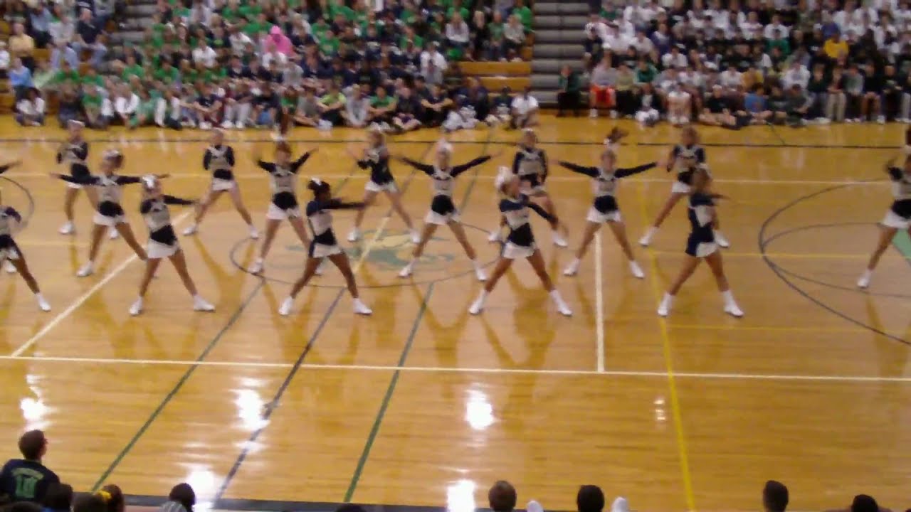 CHS Cheer Homecoming 2009