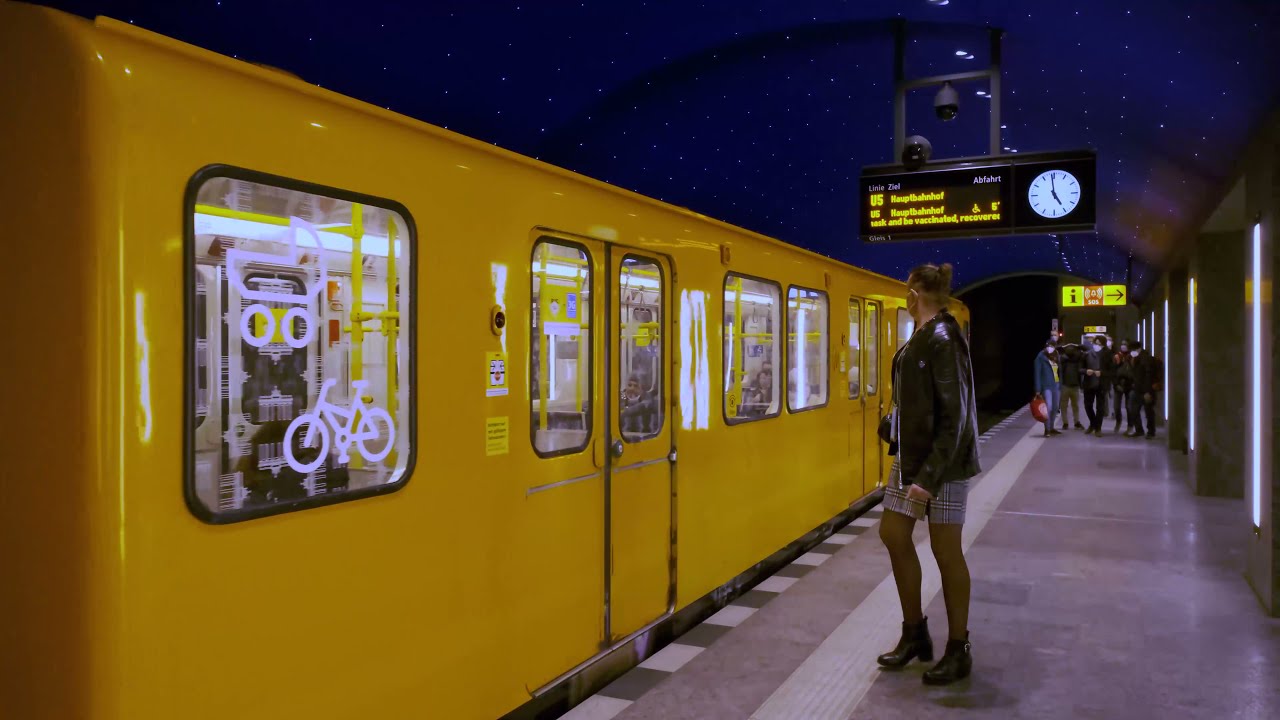 Citywalk Berlin Hauptbahnhof U5 Alexanderplatz 4K ASMR