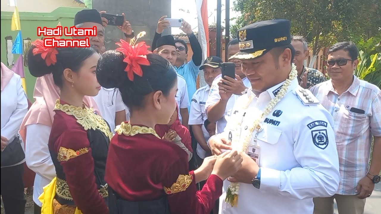 Warga Desa Batuagung Antusias Sambut Bupati Tegal Pada Giat Tilik Desa 