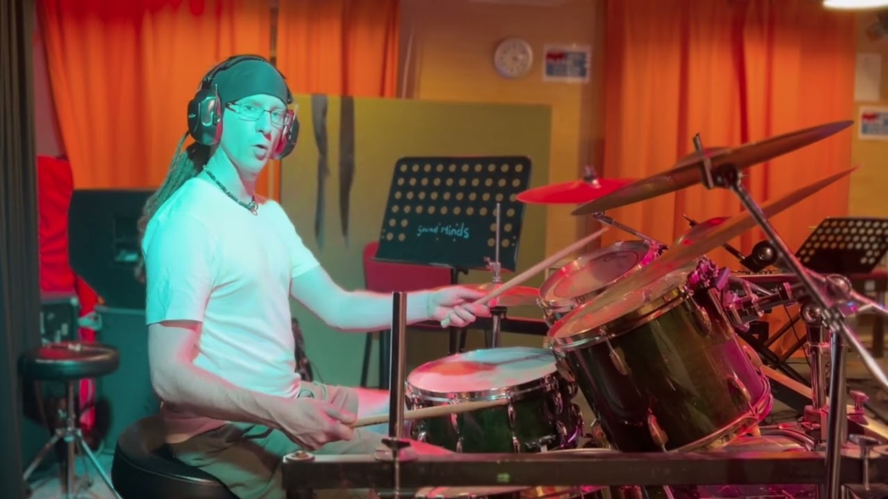 Flats in Dagenham Drum Fill | Beginner Drum Lesson