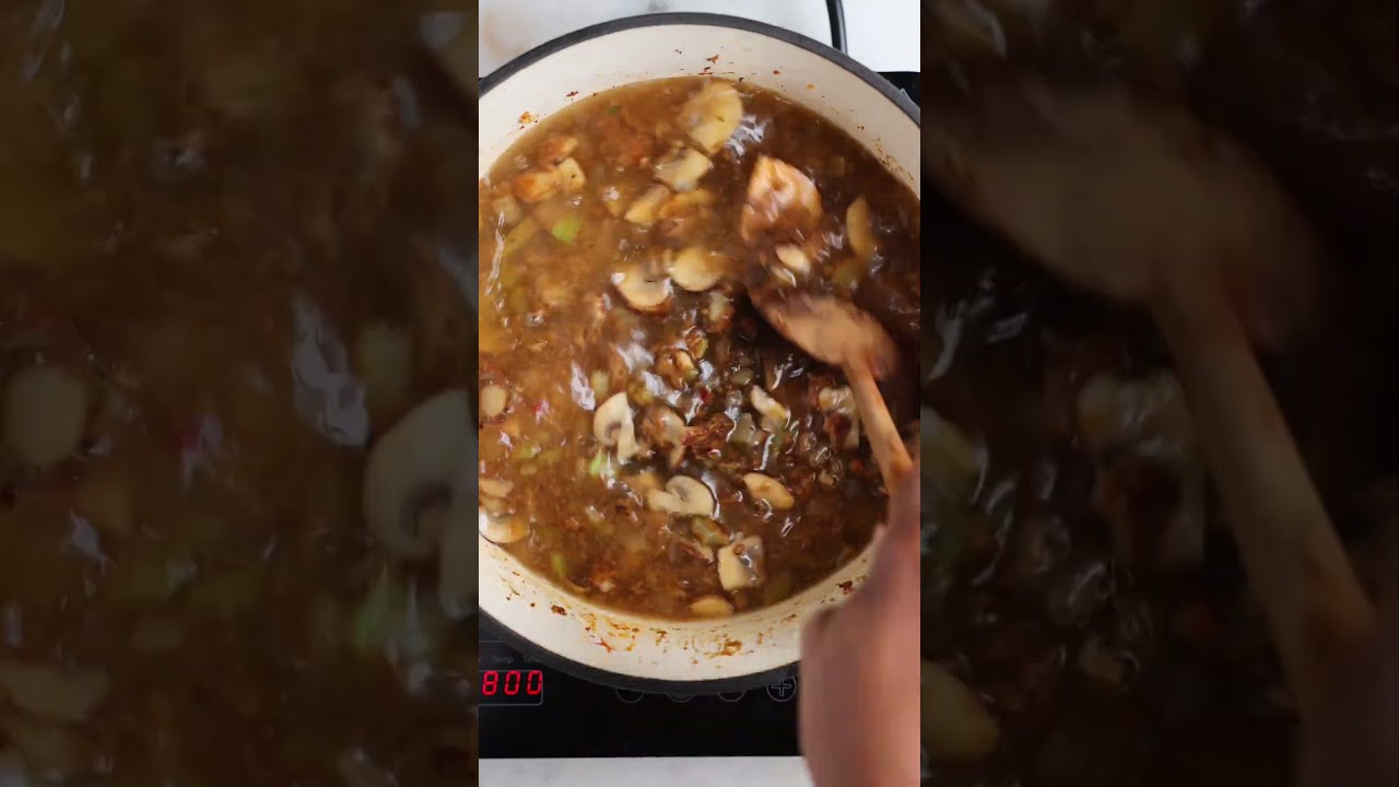 У этого зелёного гамбо (Gumbo Z’Herbes) самый вкусный бульон!!