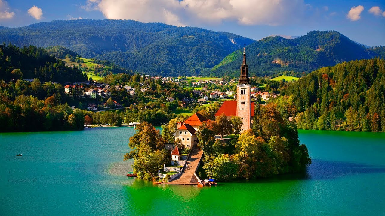 10 Most Beautiful Lakes In Europe