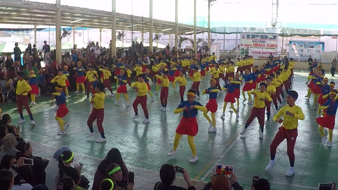 Grade 4 THE DAZZLING DANCERS