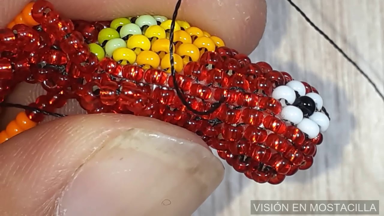 Tutorial colibrí  pequeño en chaquira o mostacilla. PARTE  6/7