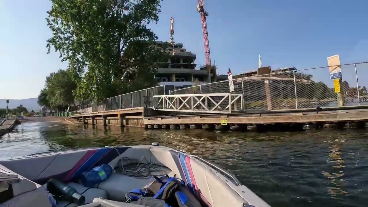 1989 Bayliner Capri 1750 (3RD Season 100 HRS)
