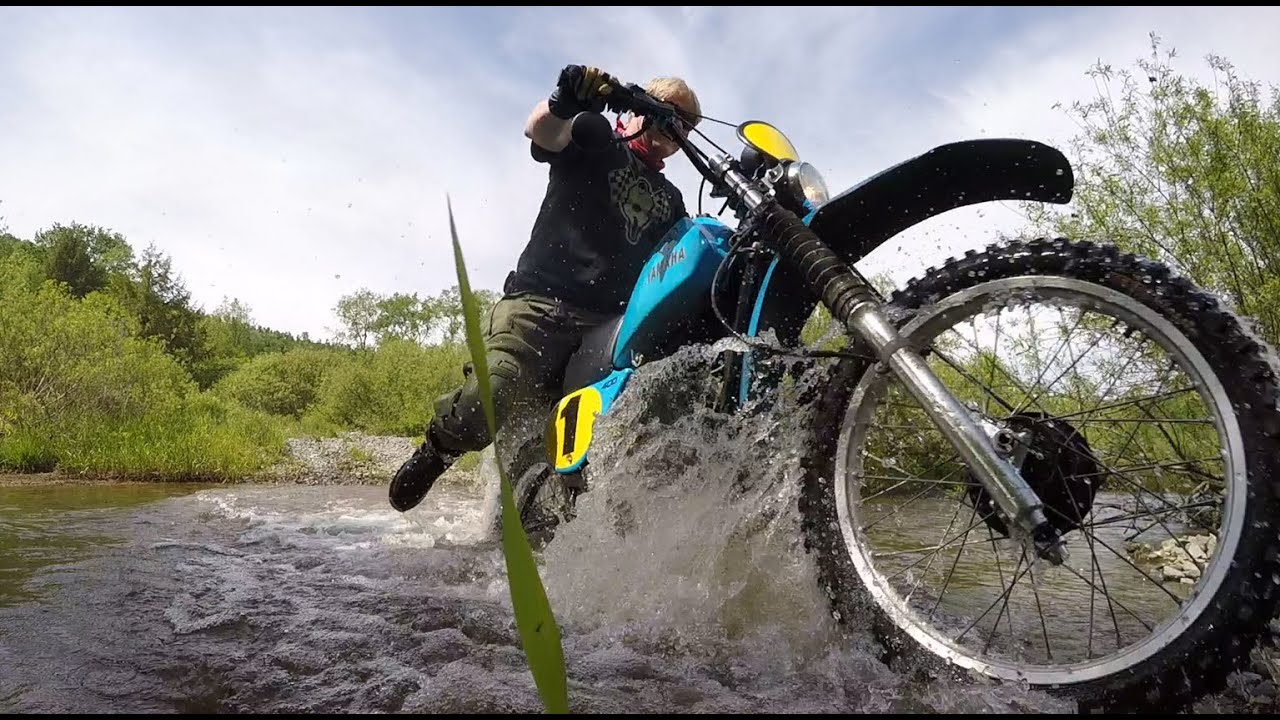 Yamaha IT400 Out for a Ride 2