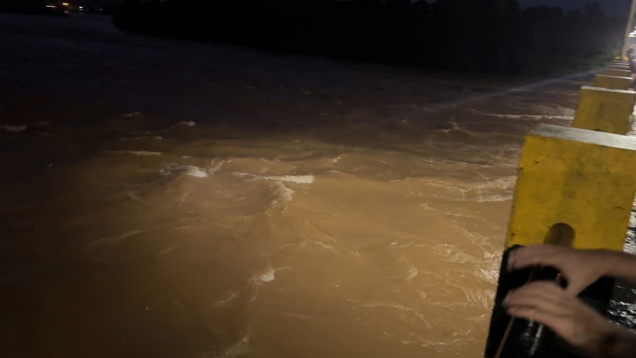 Witnessing the massive water flow from the bridge | Thirthahalli Water Update