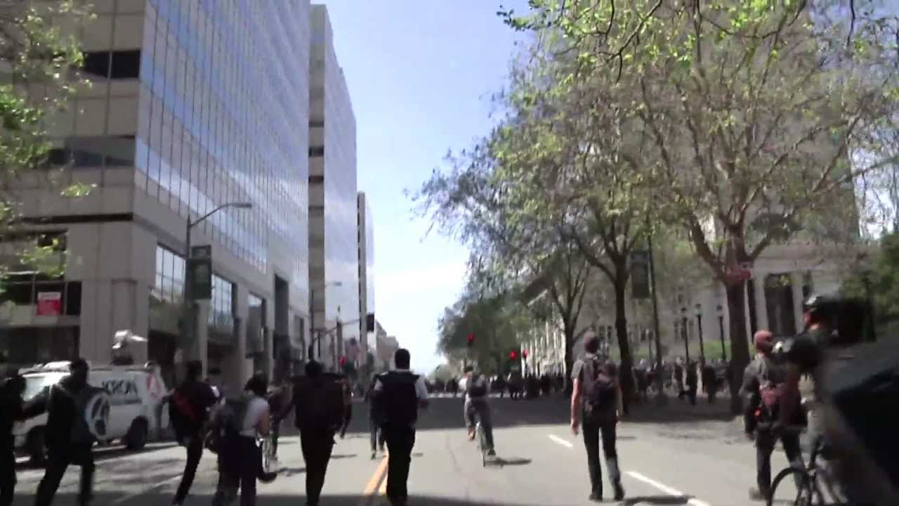 Oakland May Day !!!!! (clips and cop watch 01/05/2012)