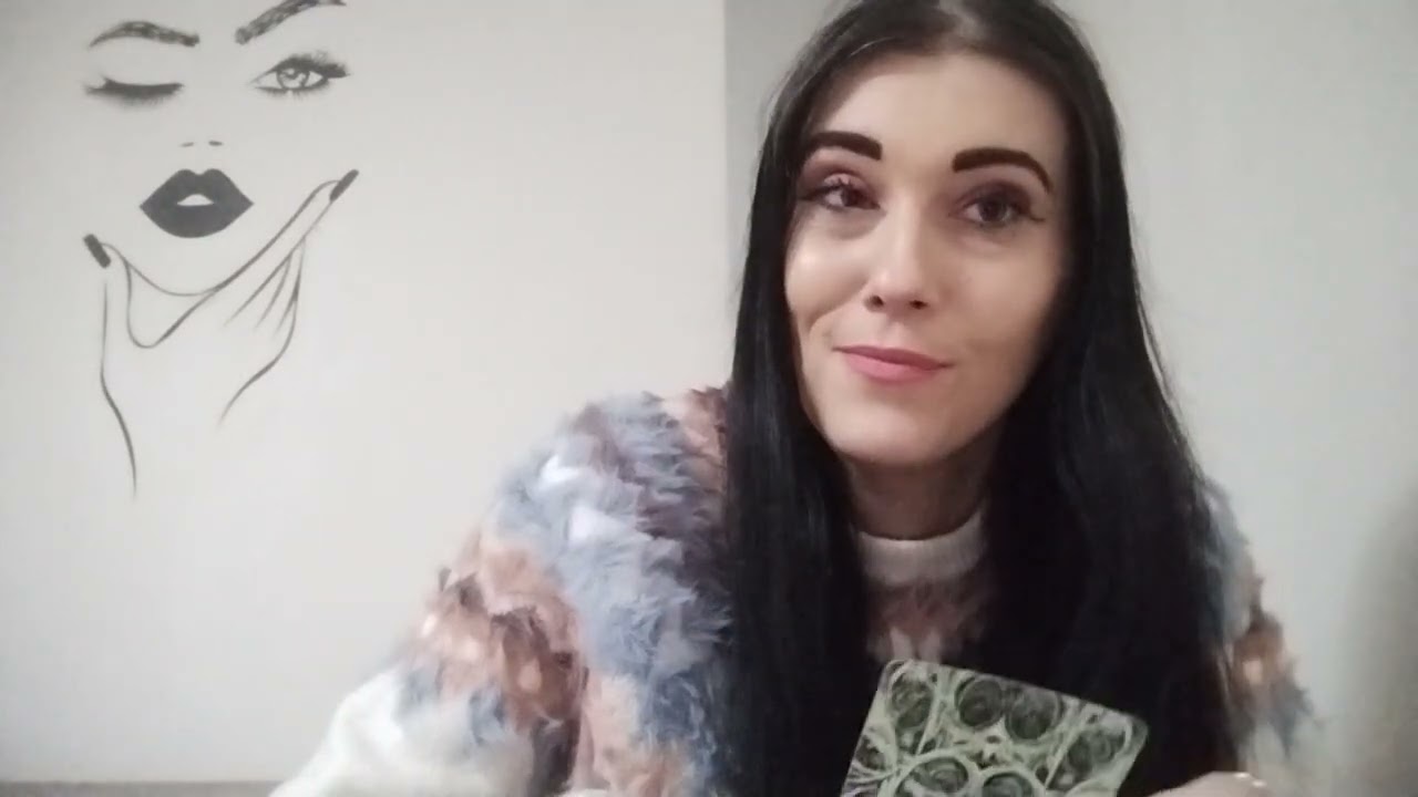 CAPRICORN👁️CINEVA TE URMĂREȘTE. ȘI SE PREGĂTEȘTE SĂ MIȘTE #tarot #capricorn #secrete #zodiacapricorn