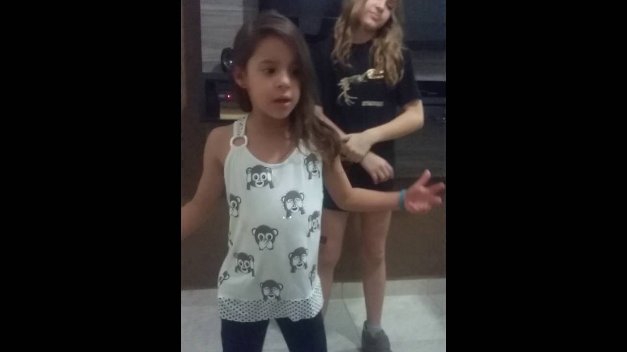 Thifany & Giovanna ( As novas cantoras)