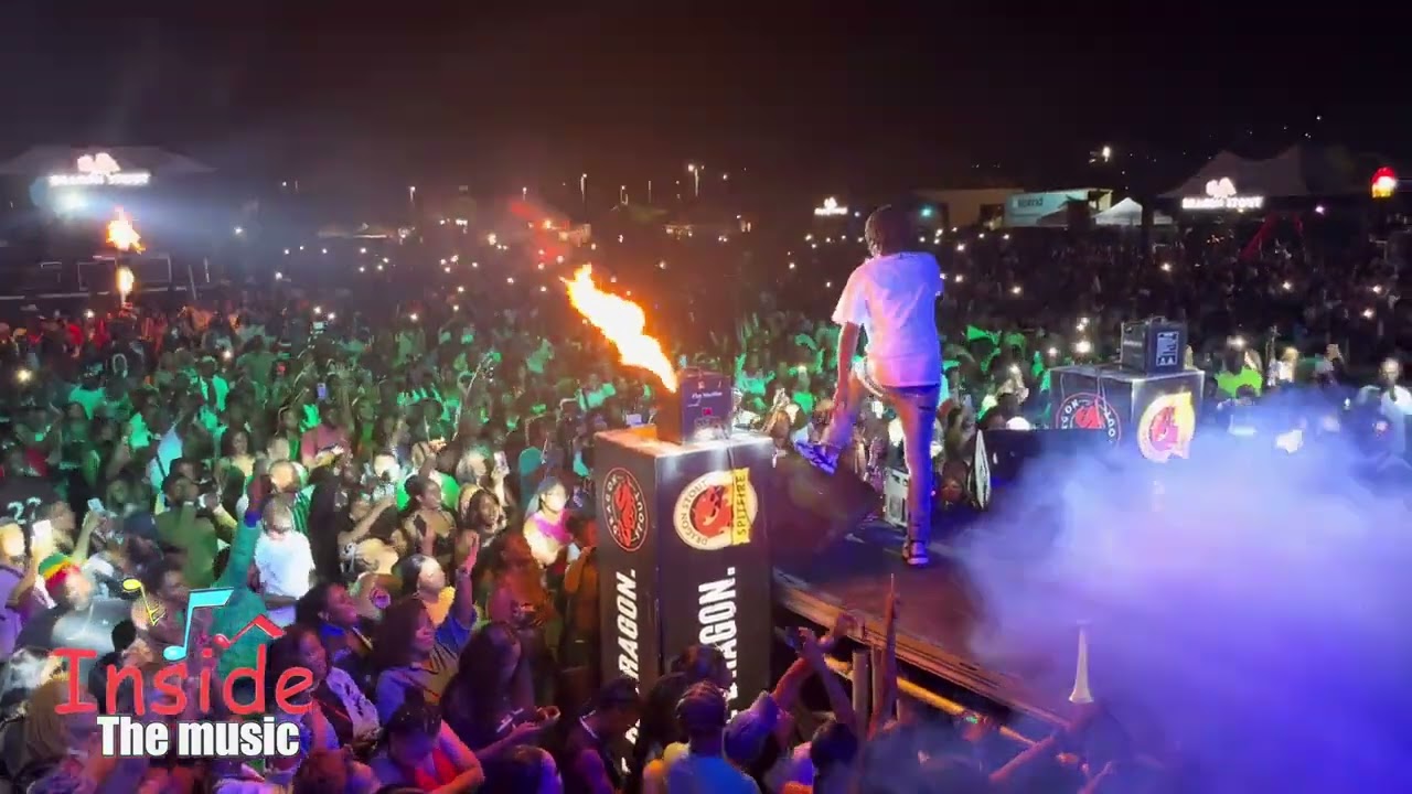 MASICKA AND JAHSHI PERFORMANCE HAD THE CROWD IN THE PAWM OF THERE HANDS